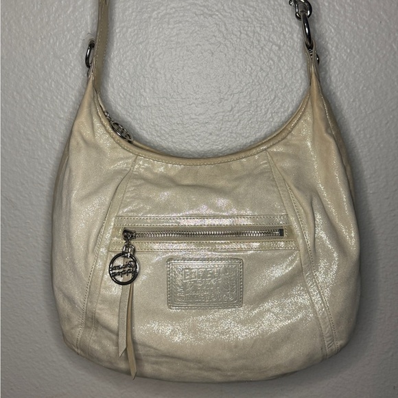 Coach Poppy Cream Shoulder Bag - Picture 2 of 8